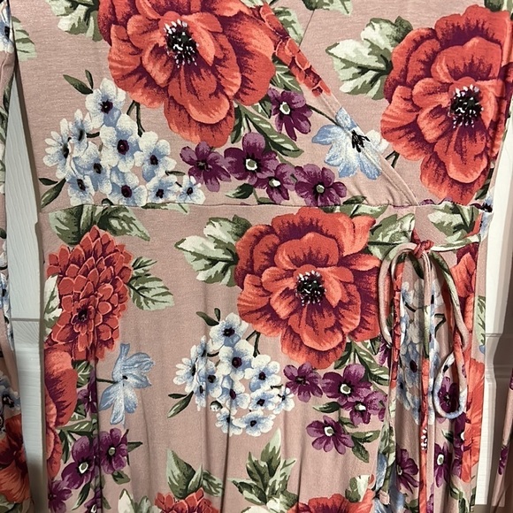 Floral dress - Picture 2 of 4